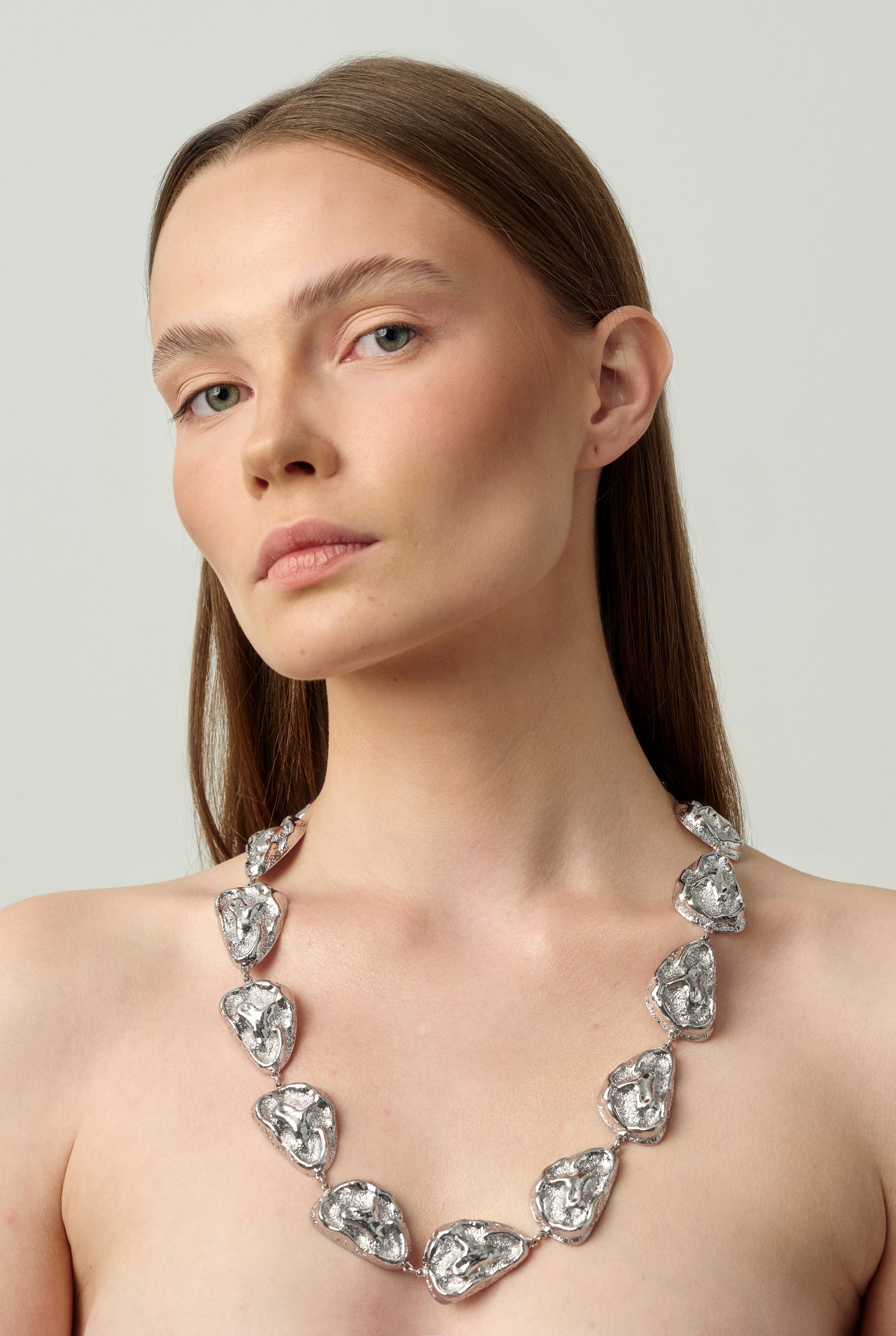 01 Gala Twist Long Necklace Silver