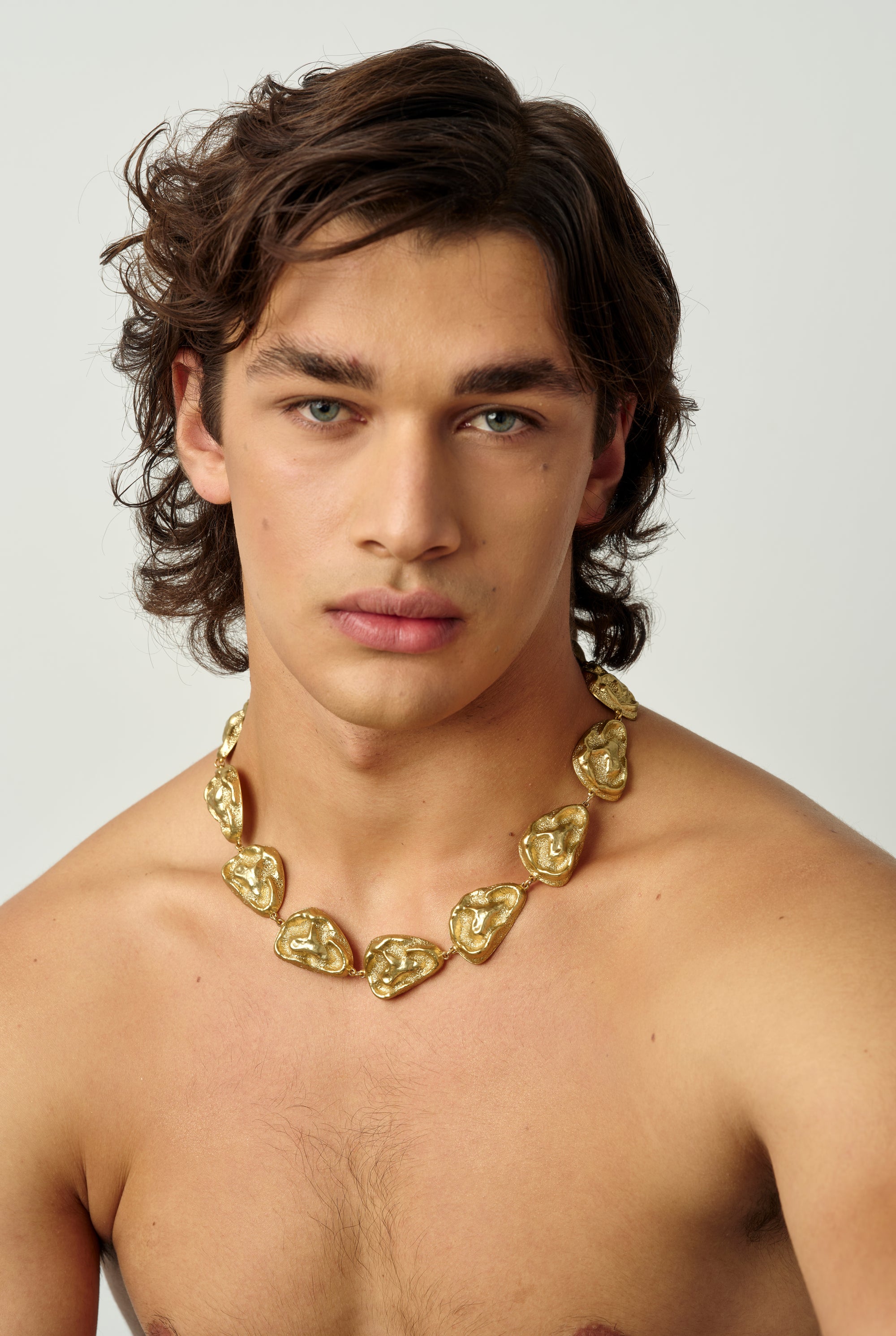 01 GALA TWIST SHORT NECKLACE GOLD MAN