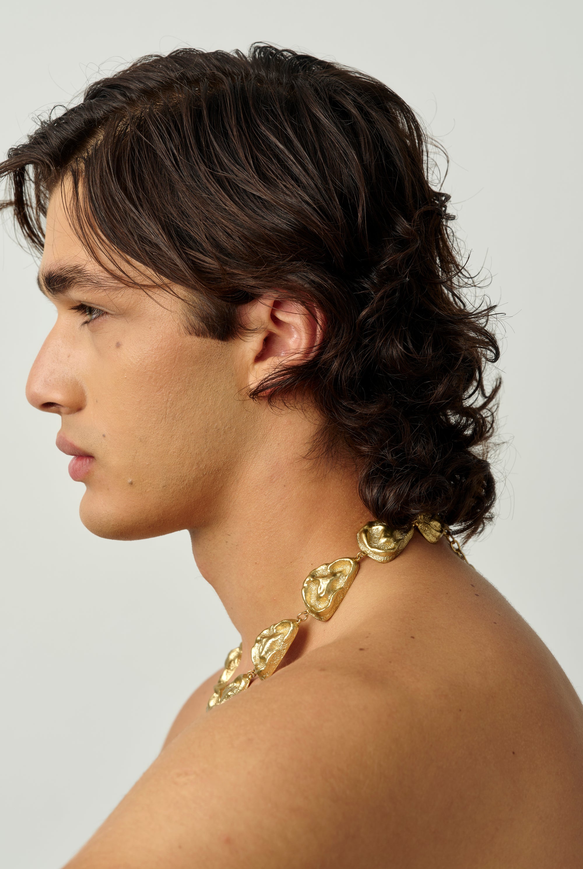 01 GALA TWIST SHORT NECKLACE GOLD MAN