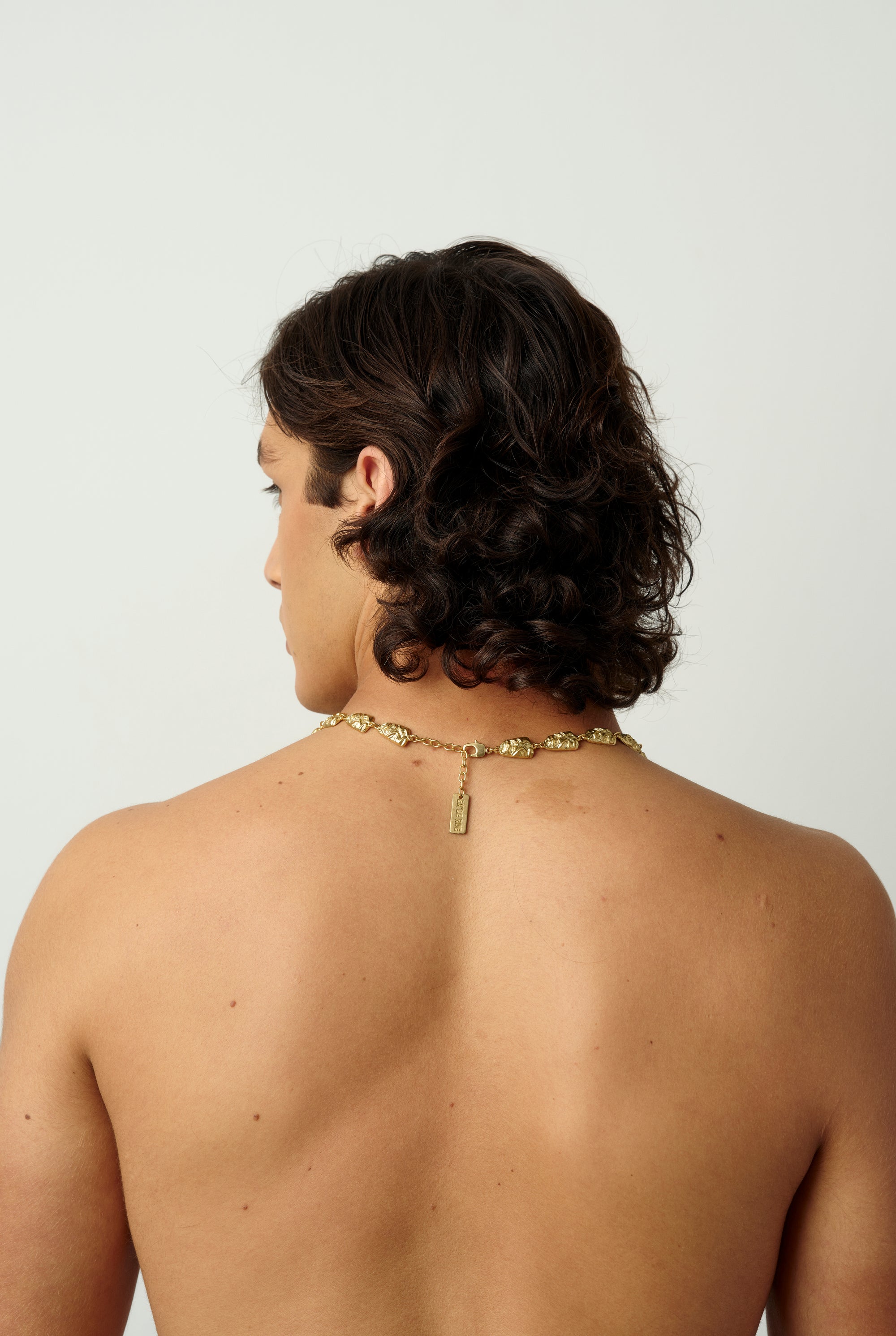 07 GALA EDGE NECKLACE GOLD MAN