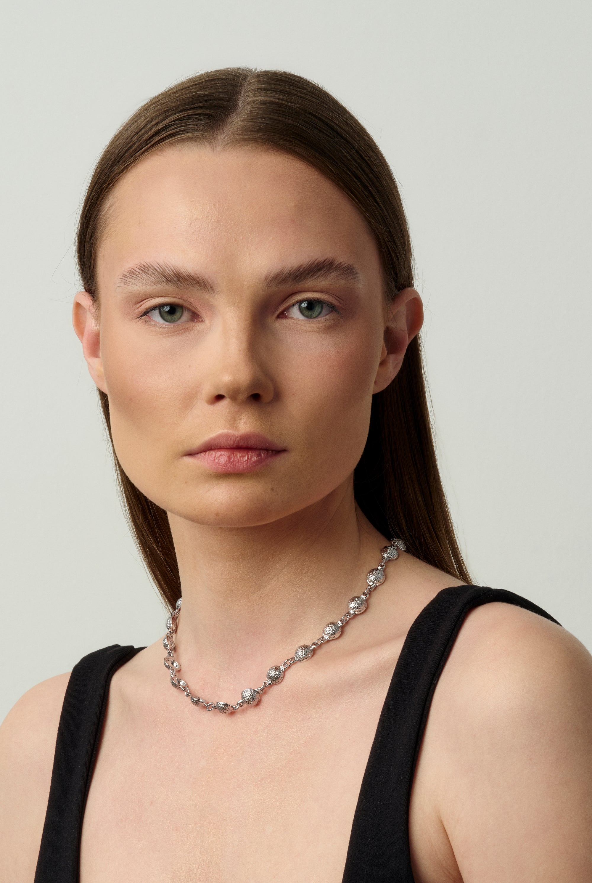 06 Gala Nova Short Necklace Silver