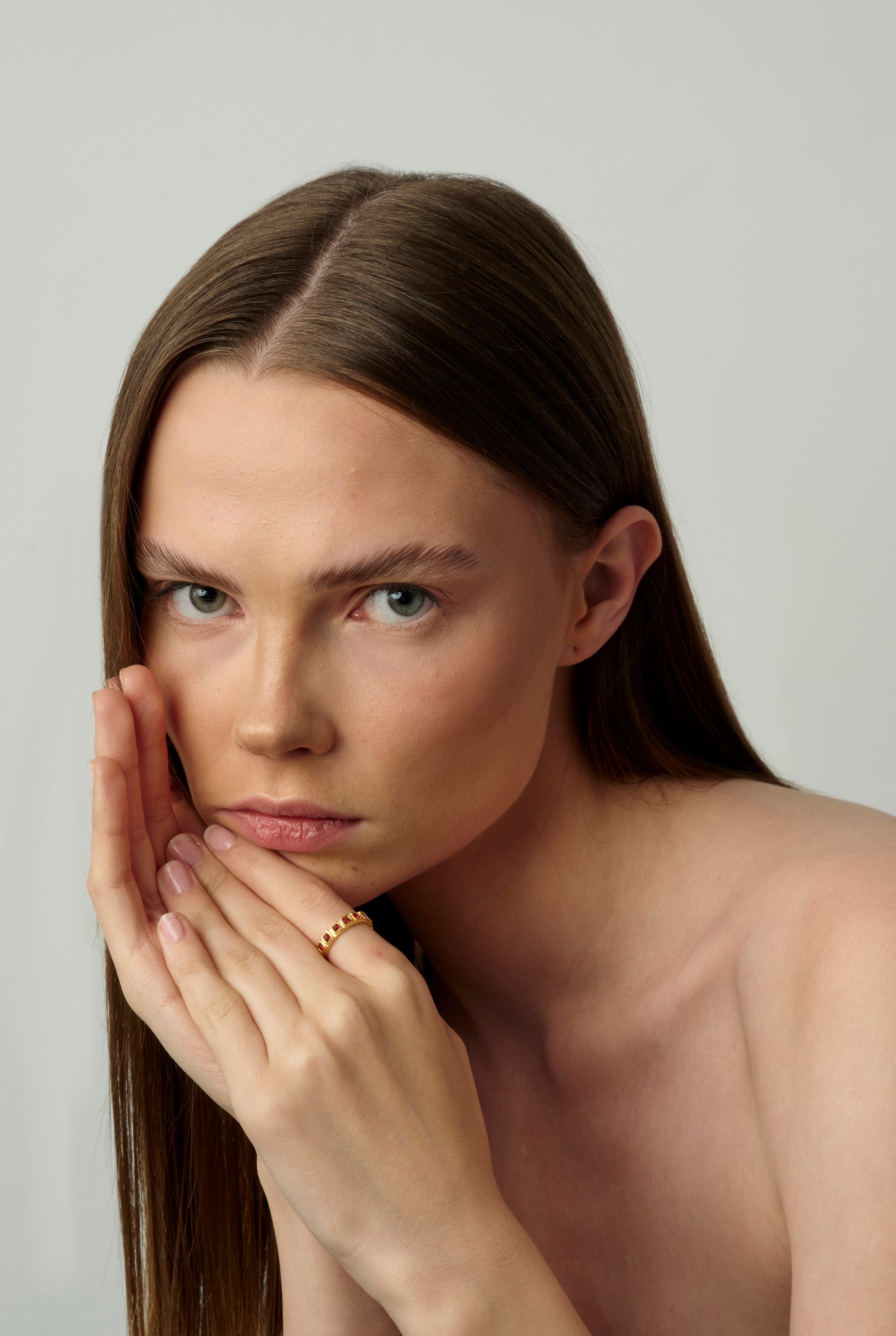 Gala Twist White Stone Ring Red