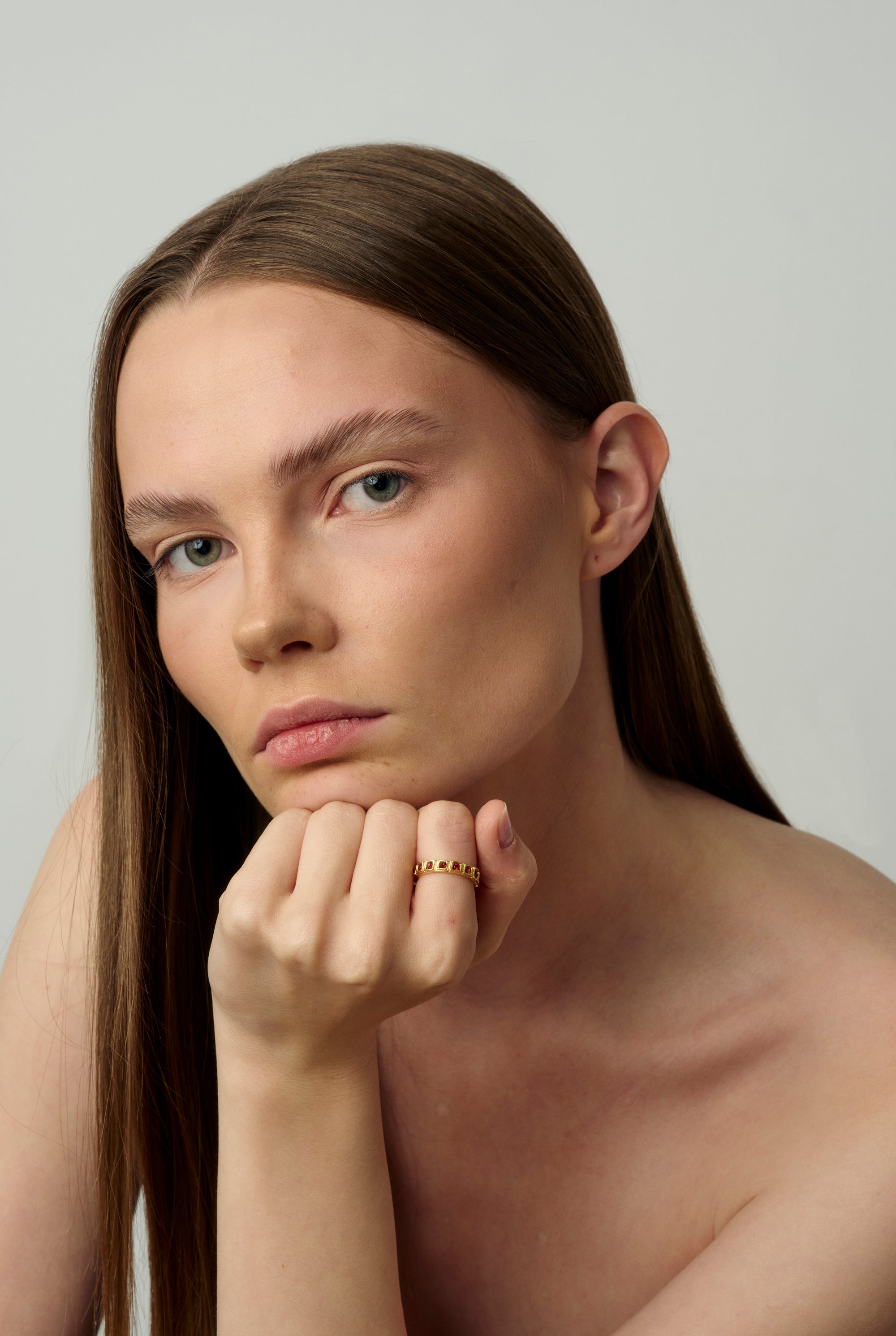 Gala Twist White Stone Ring Red