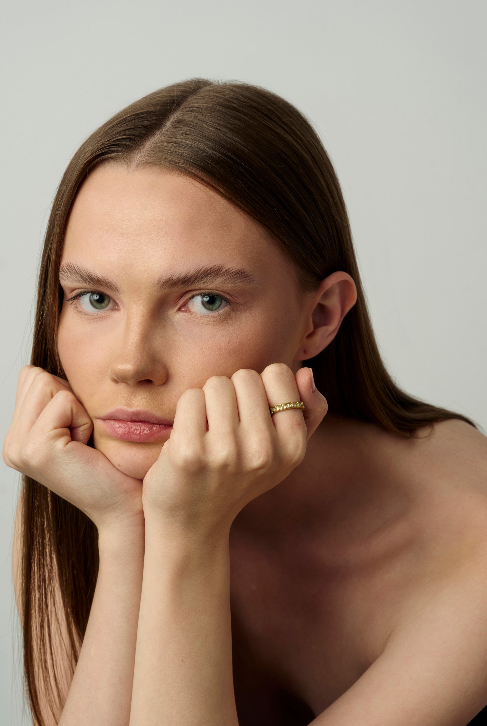 Gala Twist White Stone Ring White