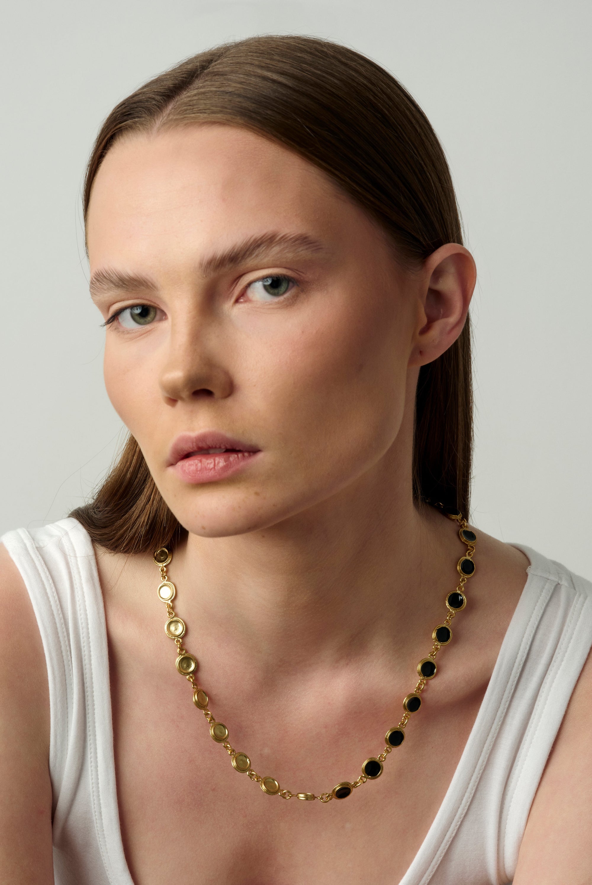 13 Dark Gala Short Necklace Gold