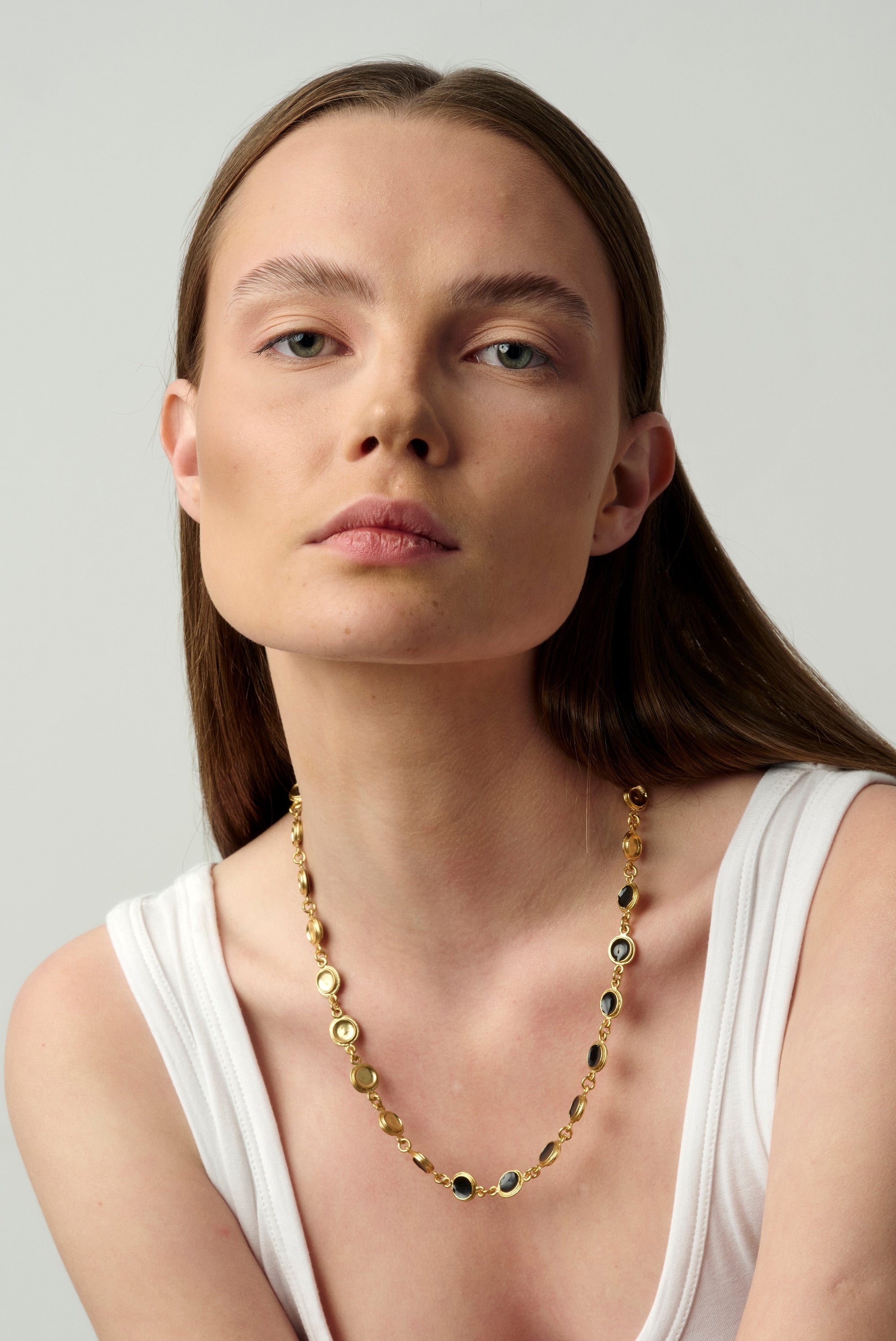 13 Dark Gala Short Necklace Gold