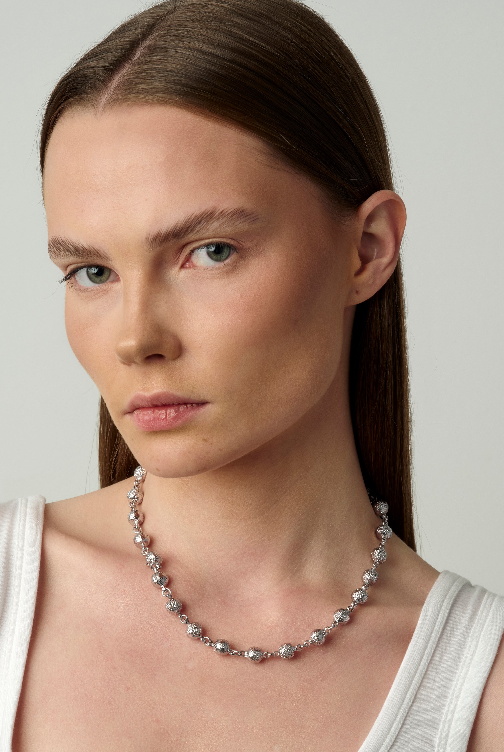 03 Gala Flow Short Necklace Silver