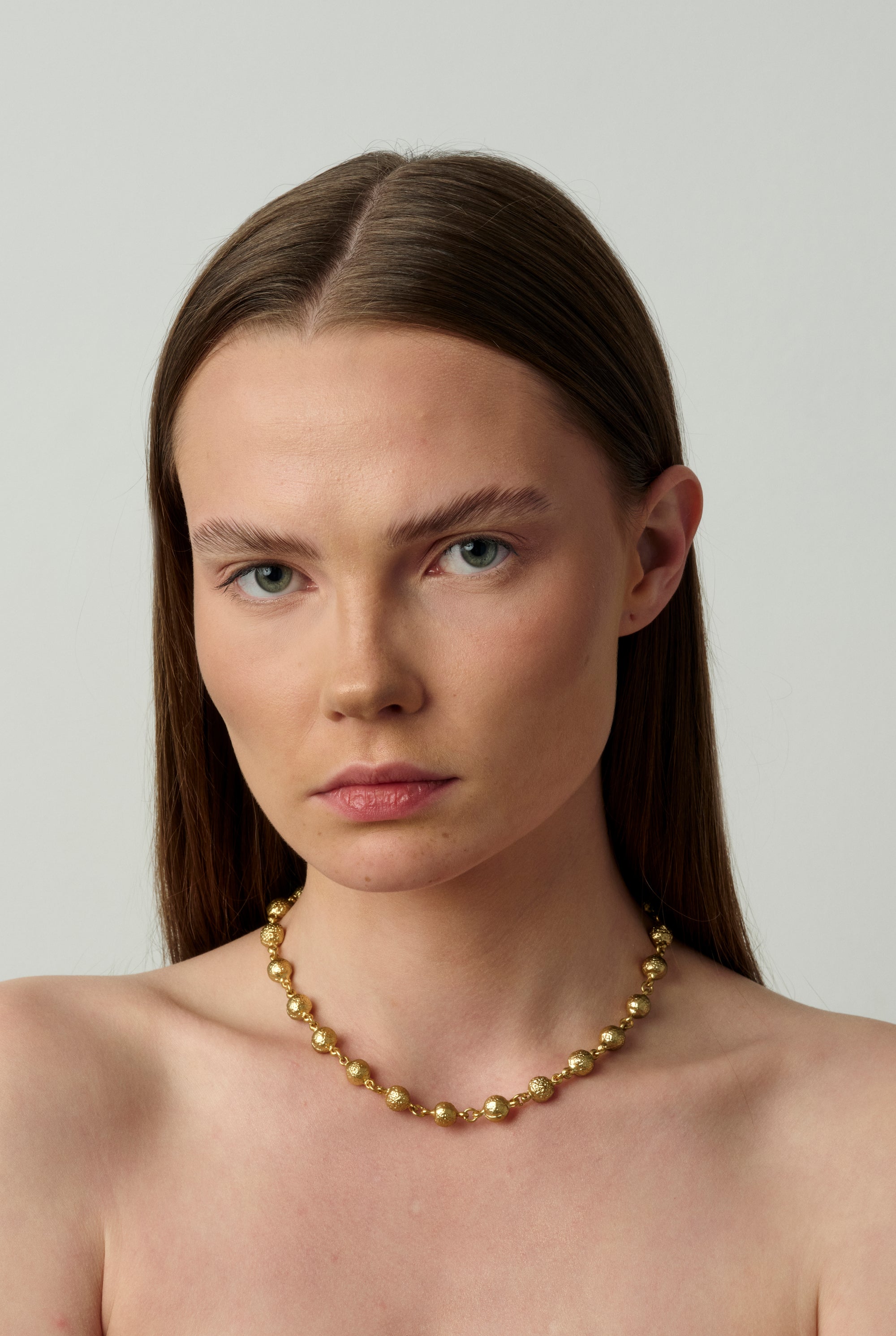 03 Gala Flow Short Necklace Gold