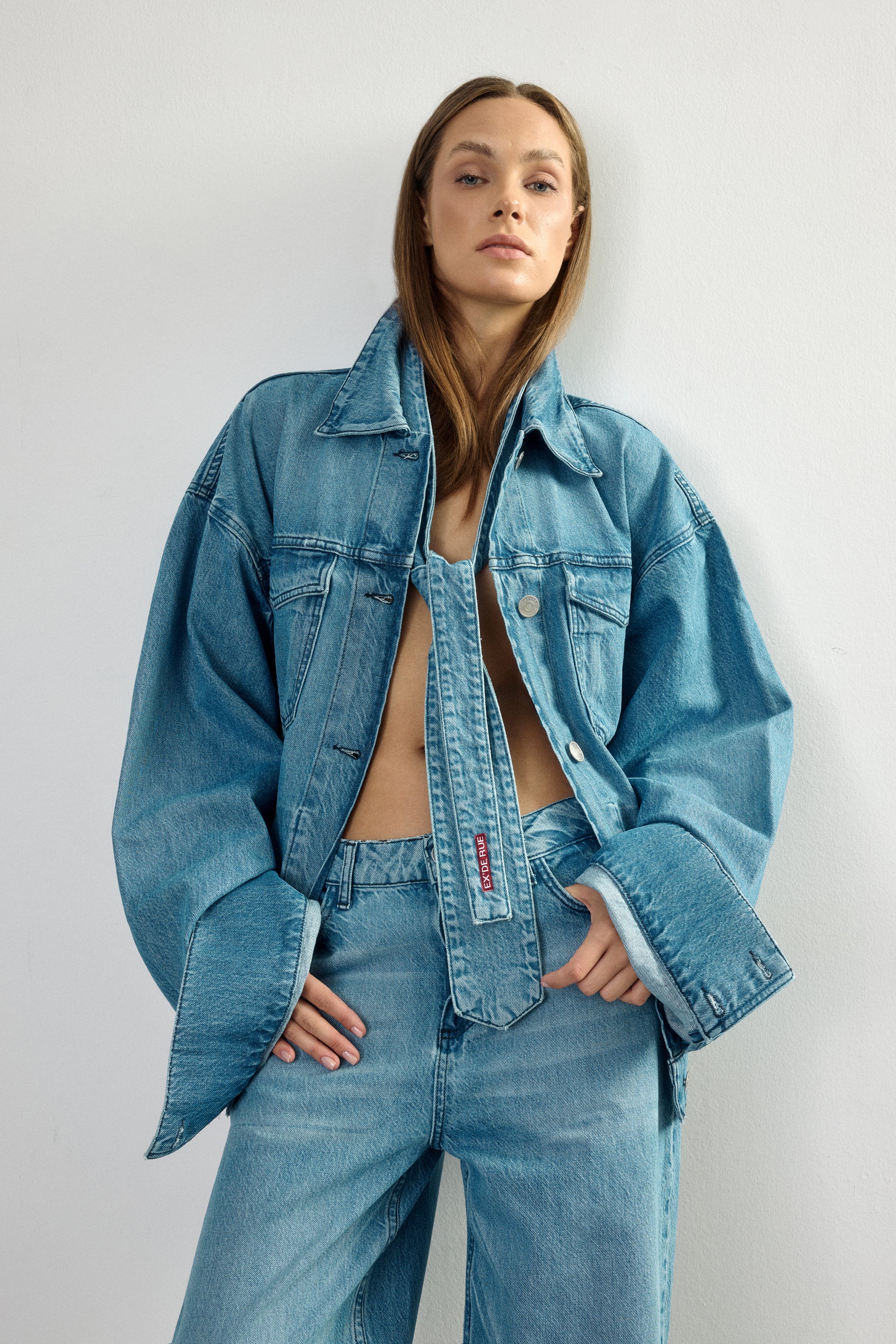 CLASSIC DENIM JACKET