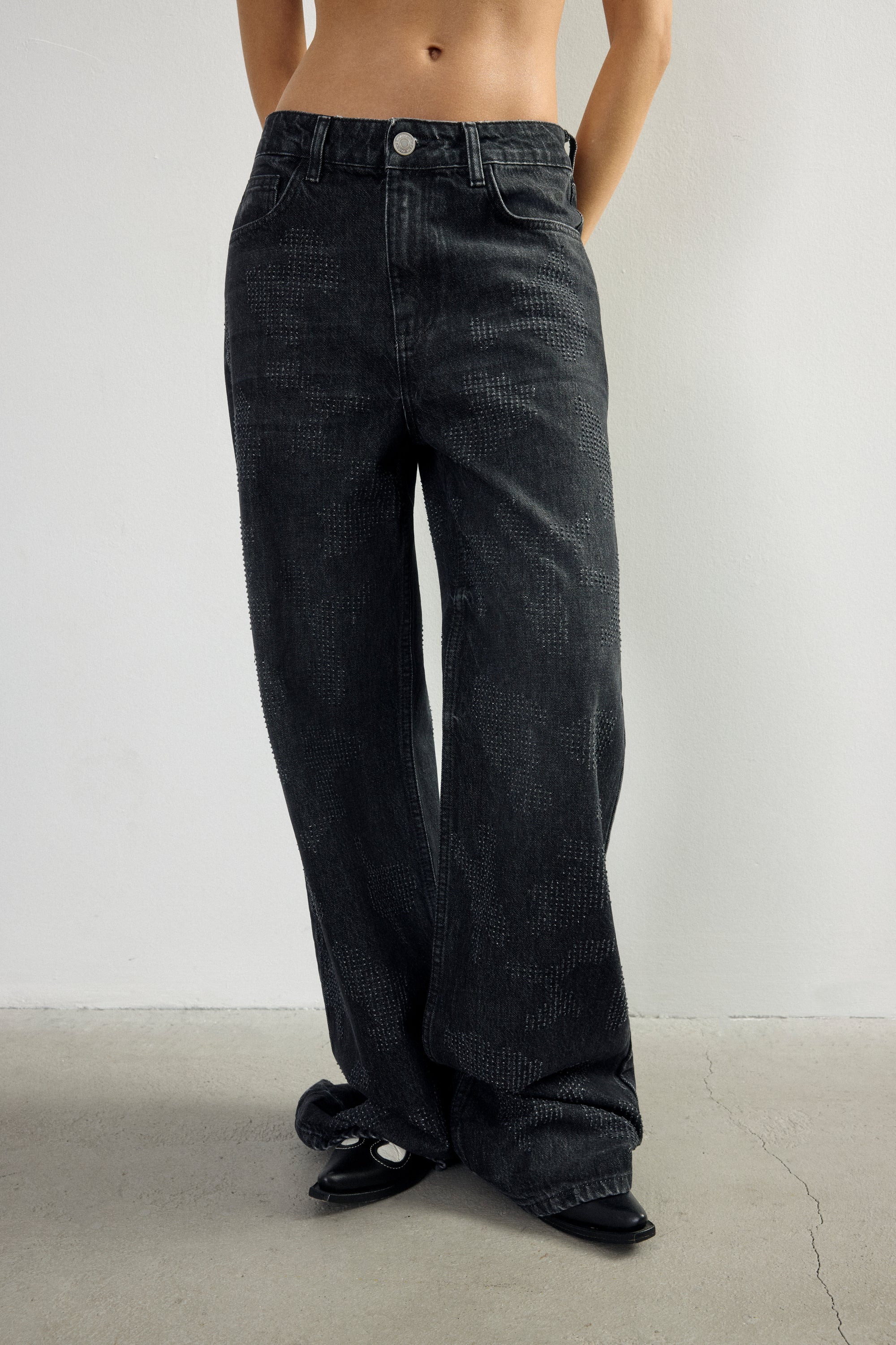 Fray Black Denim Jean I