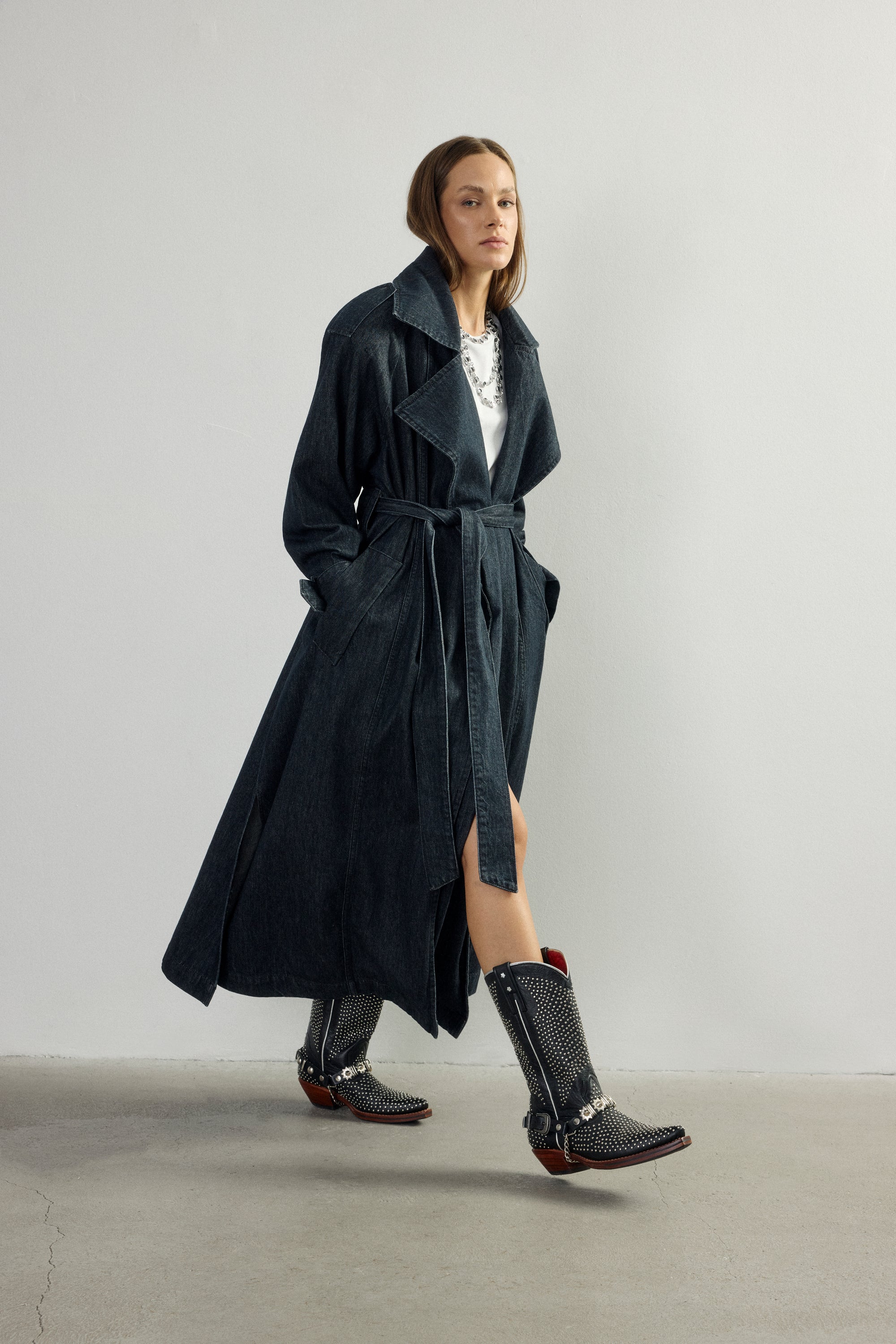 Loom Female Trenchcoat